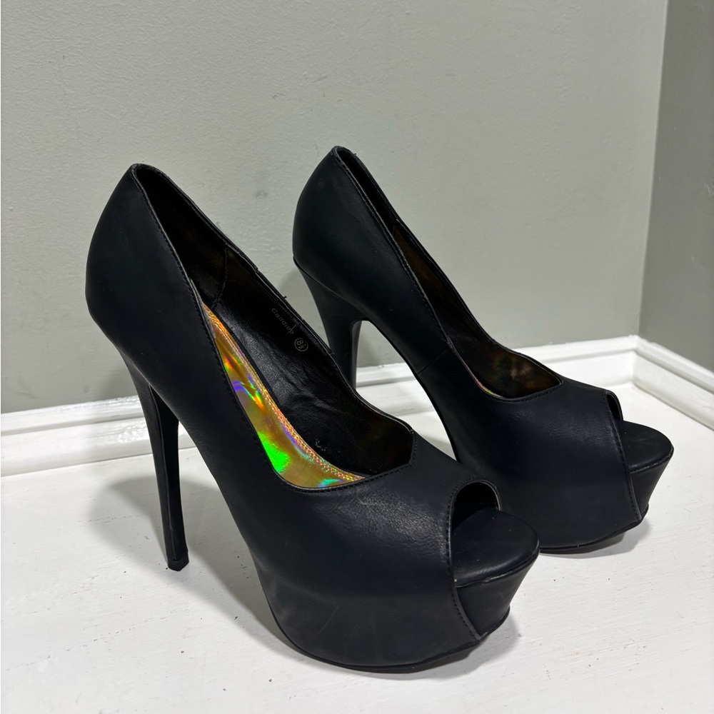 Herstyle Black Peep-Toe Platform Heels- size 8.5